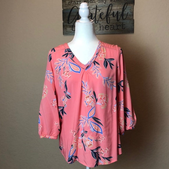 St. John's Bay Tops - ST. JOHN’S BAY V Neck Long Sleeve Blouse Size: M